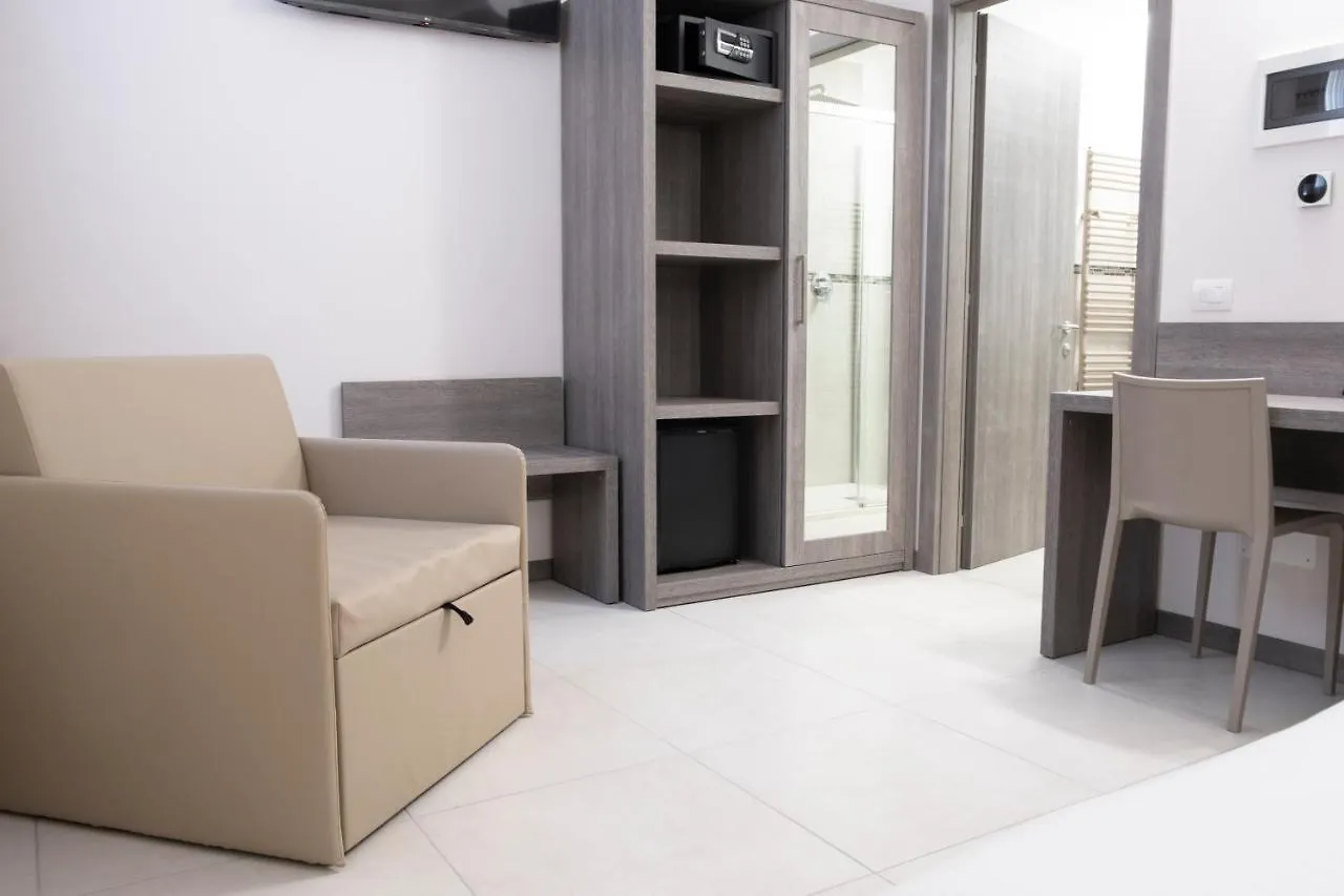 Salus Locazione Turistica Hotel Verona 0*,